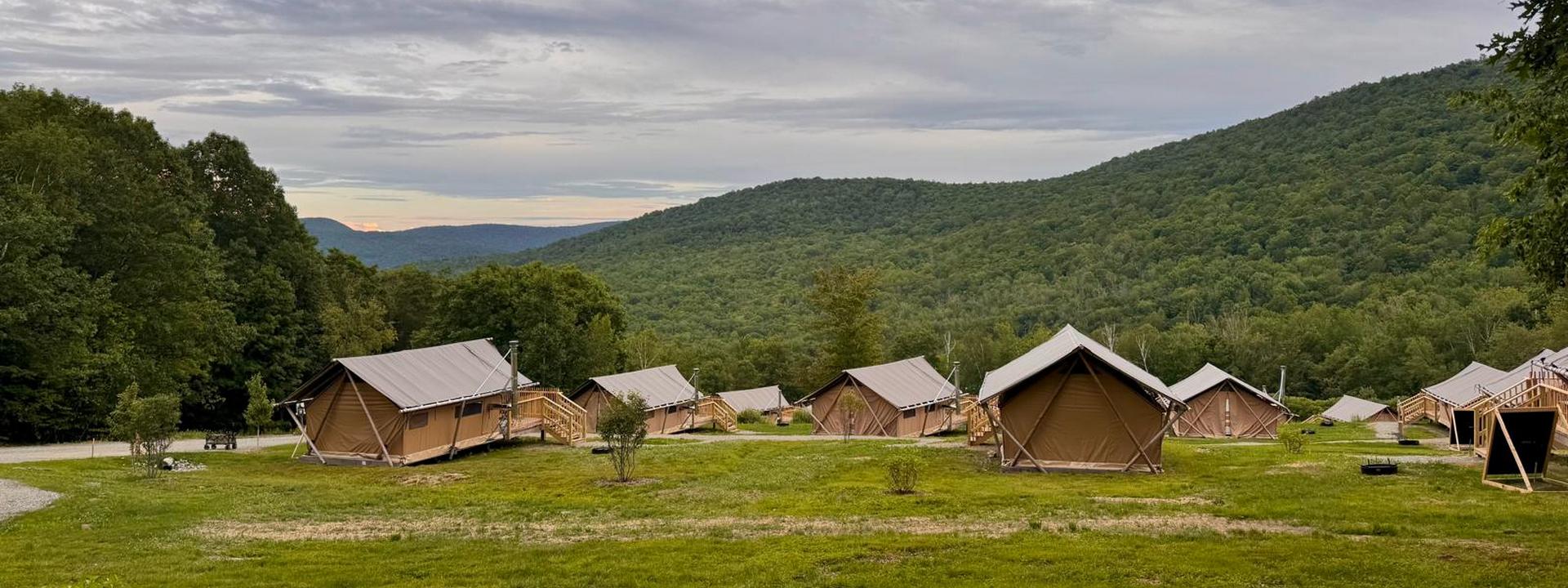 Des tentes prêt-à-camper au coeur des Berkshires